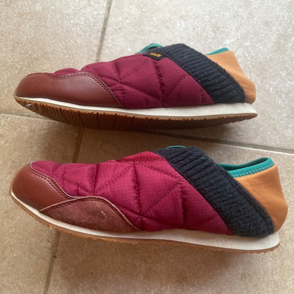 Teva Reember Multicolor Slip-ons - Picture 3 of 4